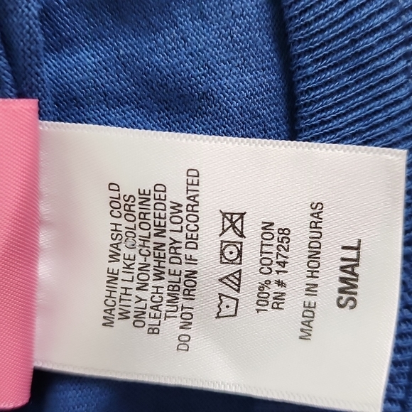 Simply Southern slate blue long sleeve tshirt, sisters are like cacti Size Small - Picture 7 of 7